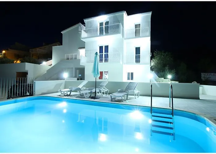 Apartments Huljev